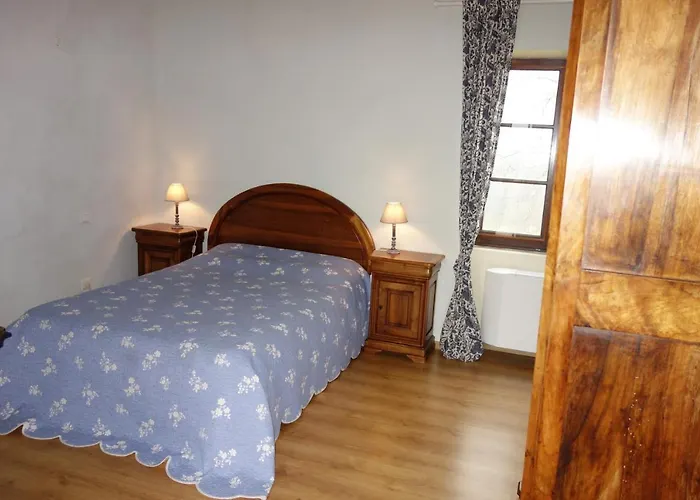 Maison Sur La Colline Cheminee Wifi Proche Thermes Aubin (Aveyron)